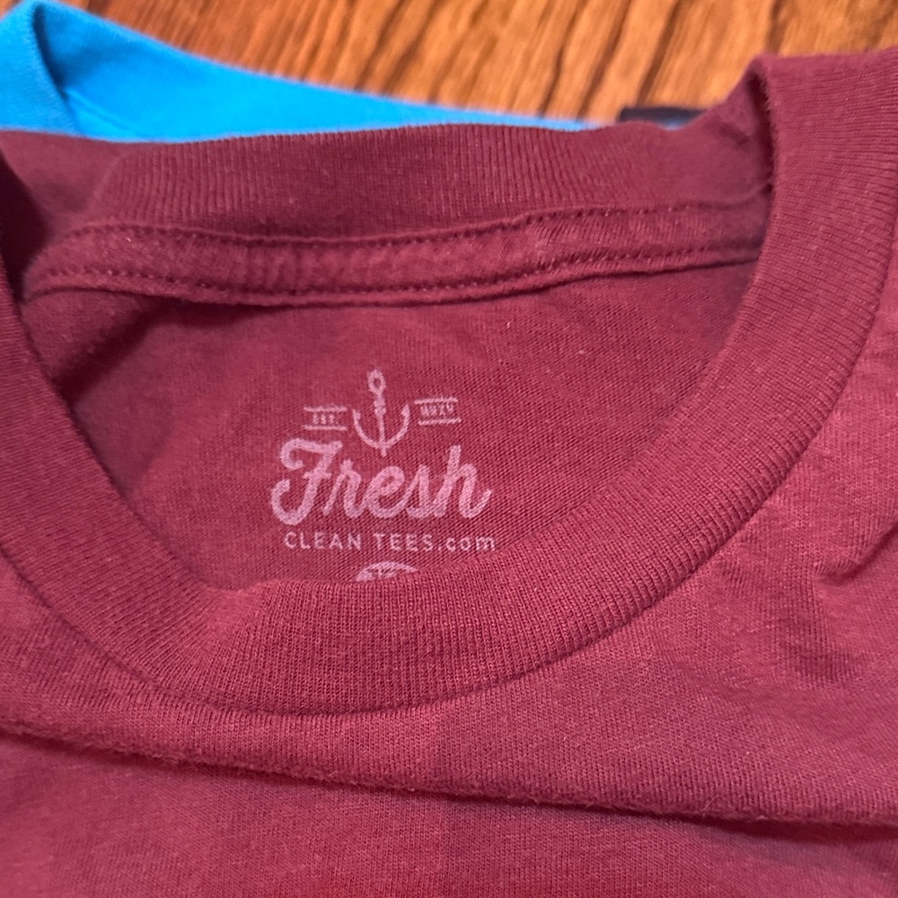 Men's Burgundy Short Sleeve Shirt